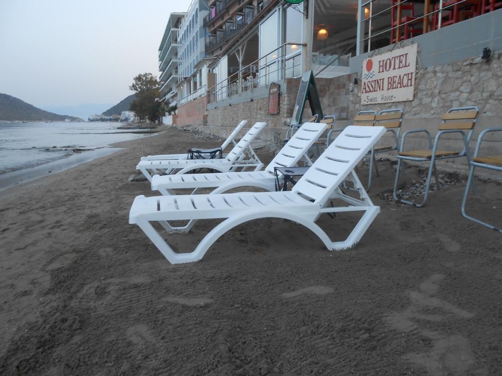 Hotel Assini Beach トロン エクステリア 写真